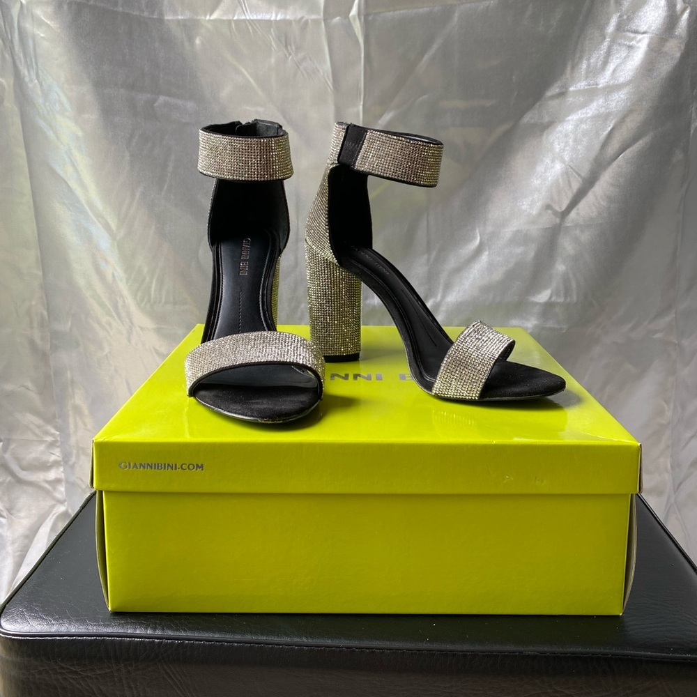Gianni Bini Silver/Black Jeweled Heels | Size 7